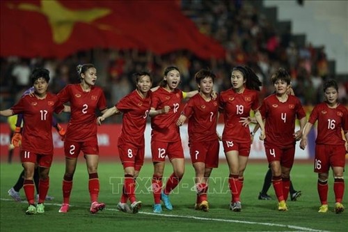 Vietnamese female football team champions SEA Games 32 - ảnh 1