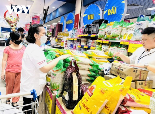 Promotional programs to stimulate consumer demand - ảnh 1