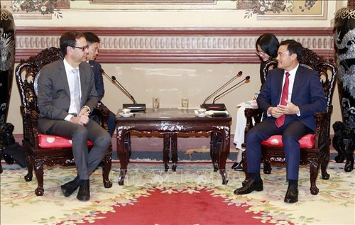 Ho Chi Minh City, Switzerland discuss cooperation in multiple fields - ảnh 1