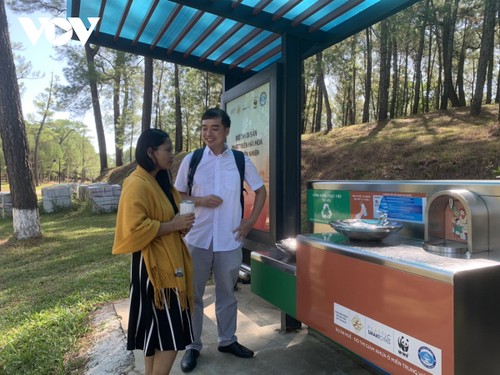 Hue’s tourism says no to disposable plastic products - ảnh 1