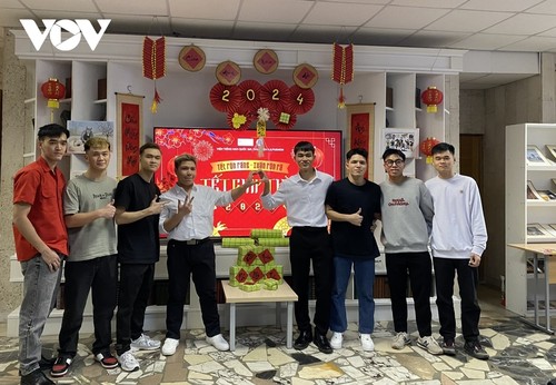 Vietnamese Tet celebrated at Pushkin Russian Language Institute - ảnh 1