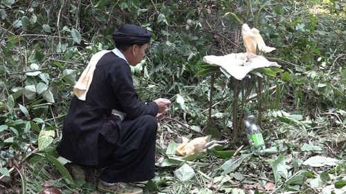 Rain praying ceremony of the Lo Lo - ảnh 2