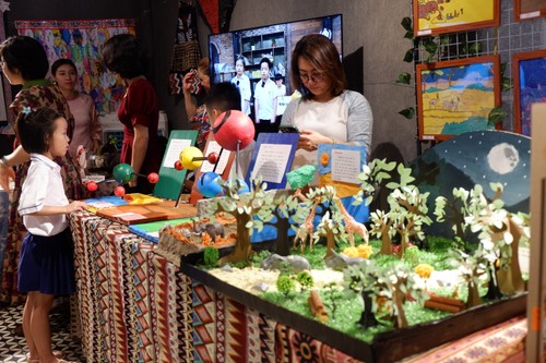 Exhibition showcases children’s projects toward sustainable development goals - ảnh 1