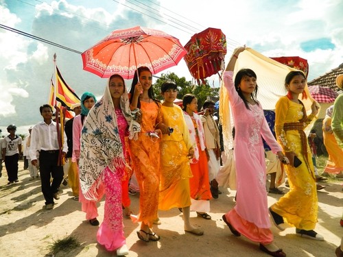 Chăm people in Ninh Thuận busy for Kate festival - ảnh 4