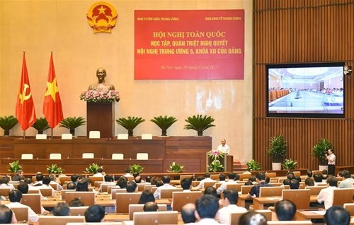 Private sector urged to be the driving force of Vietnam’s economy - ảnh 1