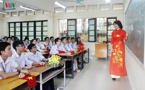 Vietnam welcomes new academic year  - ảnh 2
