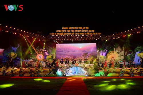 National festival reflects diversity of Then signing  - ảnh 1