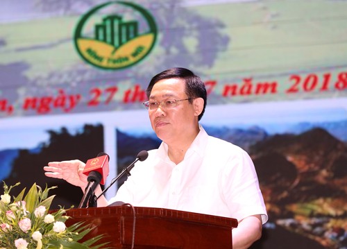 Disadvantaged hamlets supported to reduce poverty  - ảnh 1