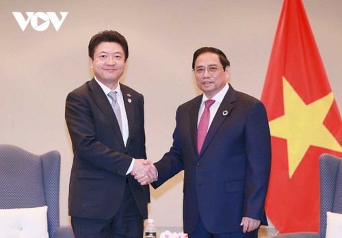 PM Pham Minh Chinh receives major Japanese firms - ảnh 1