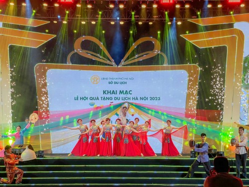 Hanoi Gift Tourism Festival 2023 opens  - ảnh 1