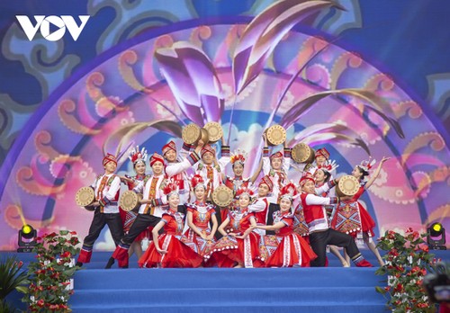 Vietnam-China International Trade and Tourism Fair opens  - ảnh 1