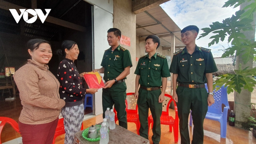 Tet comes early in Long An’s border areas  - ảnh 1