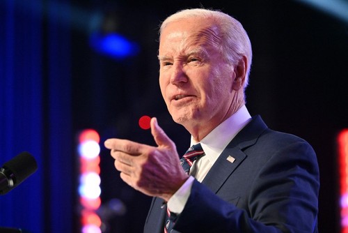 President Joe Biden wins critical support of UAW - ảnh 1