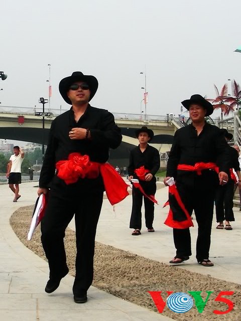 中国广西桂林听众来信，介绍桂林人过端午节的赛龙舟活动 - ảnh 6
