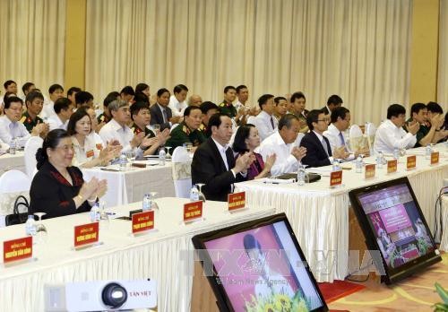 越共中央政治局三号指示落实五年总结视频会议 - ảnh 2