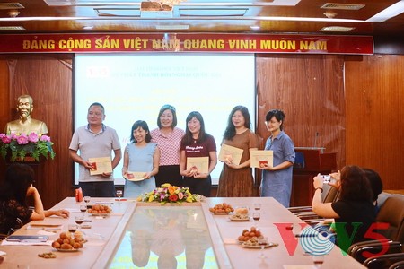 VOV5隆重举行越南革命新闻节91周年庆祝活动 - ảnh 3