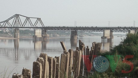 古老的河内龙边桥 - ảnh 2
