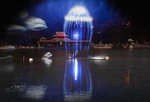 Dịp lễ 30/4, Laser show màn hình nước 3D chính thức có mặt tại Việt Nam - ảnh 5