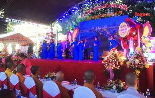 All Souls' Day festival  in Danang’s Marble Mountain relic site - ảnh 1
