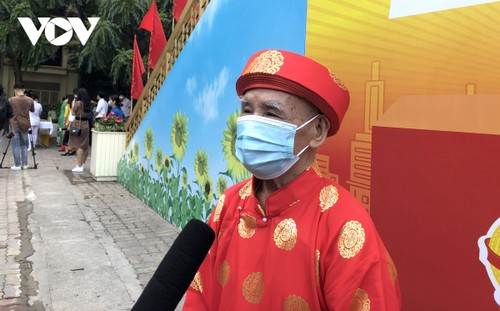 Lễ thượng cờ tại quảng trường Ba Đình và 5 triệu cử tri Hà Nội thực hiện quyền công dân - ảnh 15