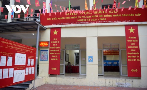 Lễ thượng cờ tại quảng trường Ba Đình và 5 triệu cử tri Hà Nội thực hiện quyền công dân - ảnh 17