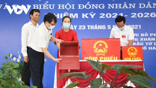 Lễ thượng cờ tại quảng trường Ba Đình và 5 triệu cử tri Hà Nội thực hiện quyền công dân - ảnh 4