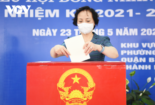 Lễ thượng cờ tại quảng trường Ba Đình và 5 triệu cử tri Hà Nội thực hiện quyền công dân - ảnh 8