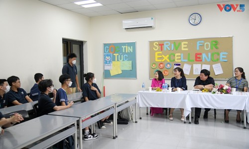 “Nợ nước non” tạo cảm hứng giúp các học sinh học tập tấm gương Chủ tịch Hồ Chí Minh - ảnh 7