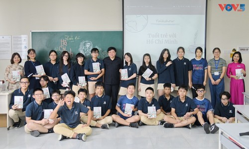 “Nợ nước non” tạo cảm hứng giúp các học sinh học tập tấm gương Chủ tịch Hồ Chí Minh - ảnh 12