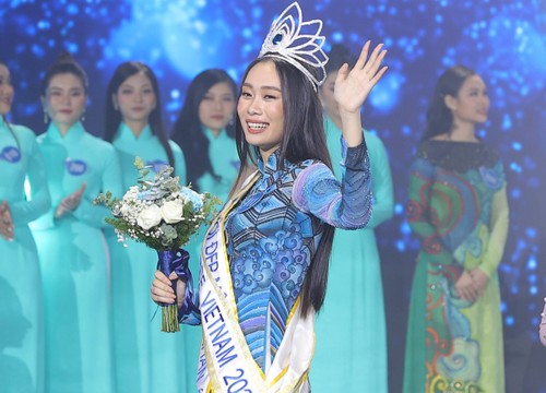 Huỳnh Thị Thanh Thủy khép lại năm “kỷ lục” với 11 cô gái lên ngôi Hoa hậu ở Việt Nam - ảnh 5