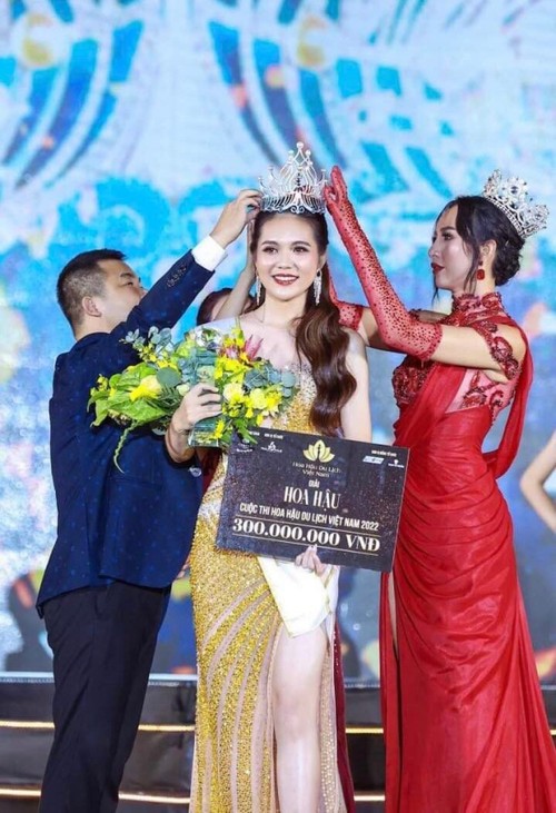 Huỳnh Thị Thanh Thủy khép lại năm “kỷ lục” với 11 cô gái lên ngôi Hoa hậu ở Việt Nam - ảnh 10