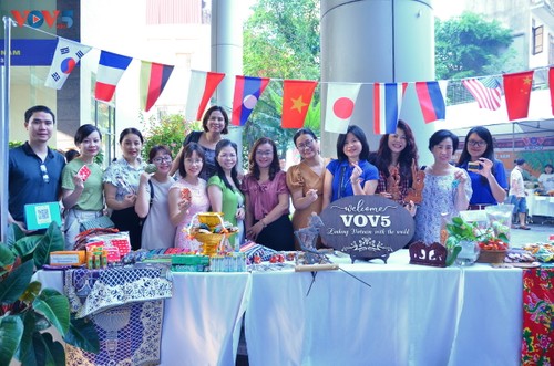 Tưng bừng Hội chợ kỷ niệm 78 năm thành lập Đài Tiếng nói Việt Nam - ảnh 4