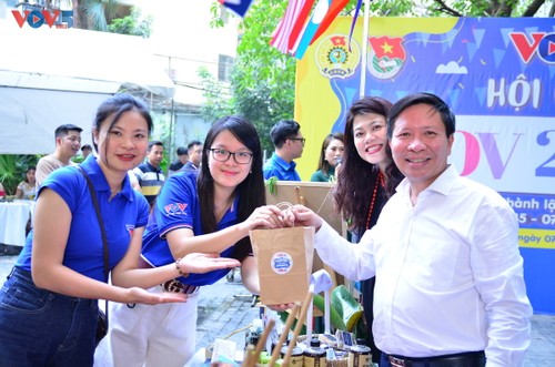 Tưng bừng Hội chợ kỷ niệm 78 năm thành lập Đài Tiếng nói Việt Nam - ảnh 6