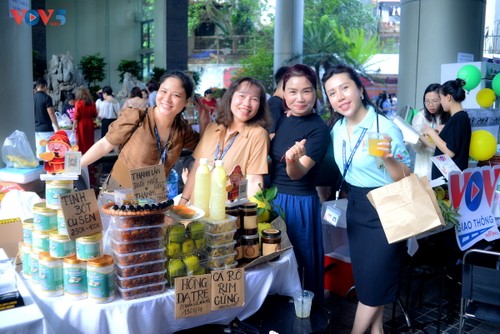 Tưng bừng Hội chợ kỷ niệm 78 năm thành lập Đài Tiếng nói Việt Nam - ảnh 9