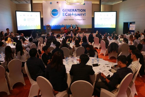 Colloque sur les initiatives des jeunes leaders de l’Asie du Sud-Est - ảnh 1