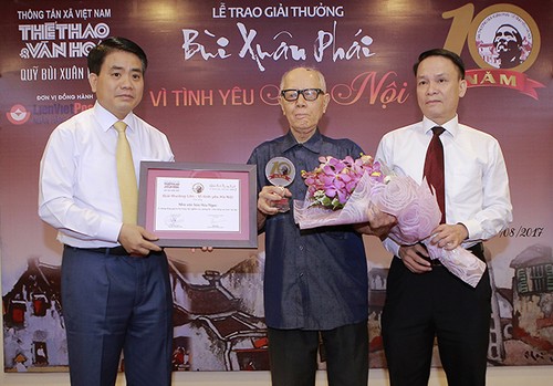 10ème édition de la remise du prix « Bui Xuan Phai-Pour l’amour de Hanoï » - ảnh 1