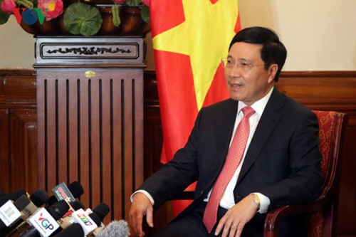 Le Vietnam travaille à son intégration internationale - ảnh 1