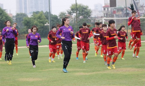 Championnat d’Asie de footbal des moins de 19 ans: l’équipe féminine vietnamienne prête - ảnh 1