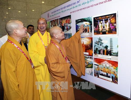 Vernissage de l’exposition sur les acquis du bouddhisme vietnamien - ảnh 1