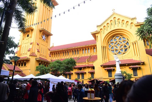 Les églises de Hanoi à la saison de Noël - ảnh 2