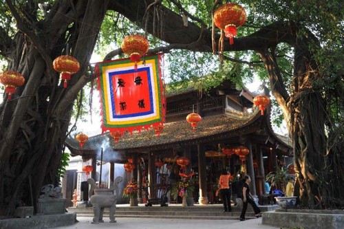 Le temple Mâu, un lieu sacré à Phô Hiên - ảnh 2