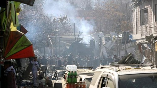Une centaine de personnes tuées dans un attentat à Kaboul - ảnh 1