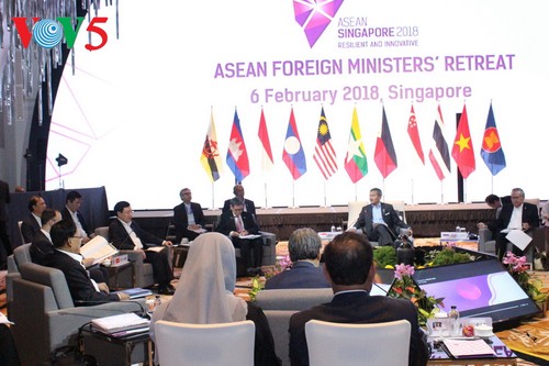 AMM Retreat : priorités pour l'édification de la Communauté de l'ASEAN puissante et créative - ảnh 1