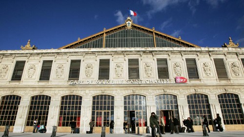 Marseille: la gare Saint-Charles évacuée, un homme toujours en garde à vue - ảnh 1