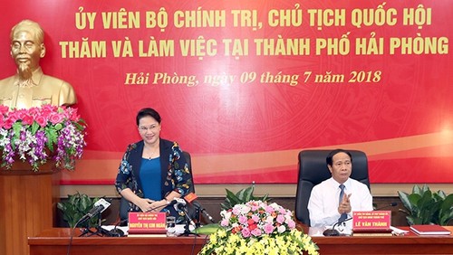 La présidente de l’AN en visite à Hai Phong  - ảnh 1