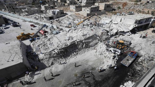 Syrie: 39 civils tués dans l'explosion d'un dépôt d'armes - ảnh 1