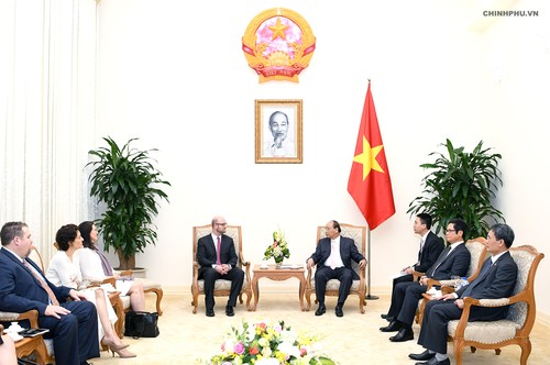 Nguyên Xuân Phuc reçoit une délégation d’hommes d’affaires des États-Unis - ảnh 1