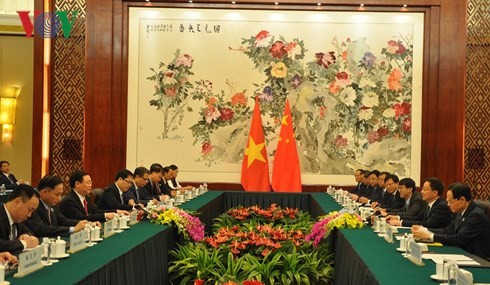 Le vice-Premier ministre Vuong Dinh Huê en Chine - ảnh 2