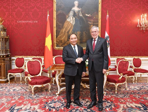 Activités du Premier ministre Nguyên Xuân Phuc en Autriche - ảnh 2