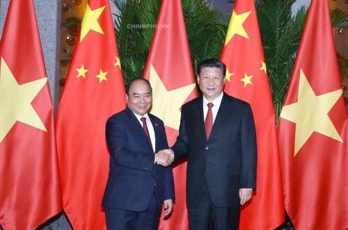 Nguyên Xuân Phuc rencontre Xi Jinping à Shanghai - ảnh 1